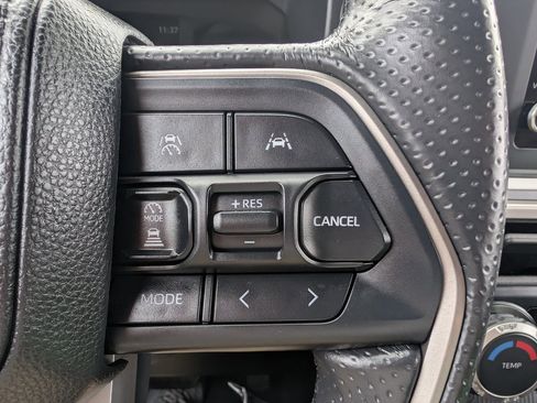 Used 2025 Toyota 4Runner SR5 image 26