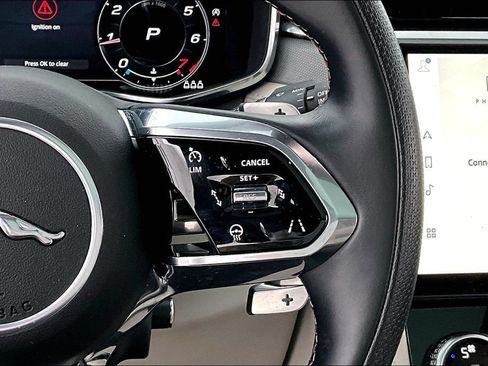 Used 2023 Jaguar F-PACE SVR AWD/4WD image 26
