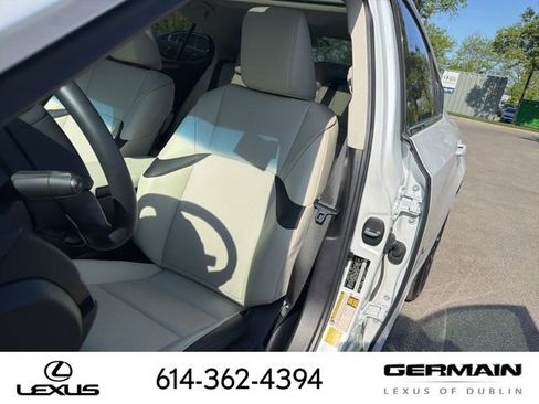 Used 2025 Lexus ES 350 w/ Premium Package image 15