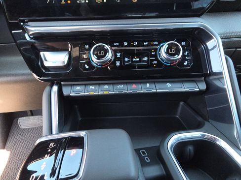 Certified 2025 GMC Sierra 1500 Denali AWD/4WD image 25