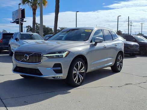 Certified 2023 Volvo XC60 B5 Plus w/ Protection Package Premier image 3