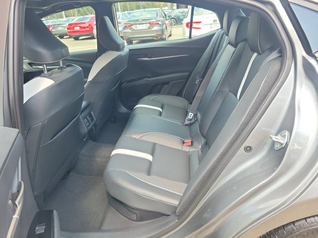 Used 2026 Toyota Camry SE w/ Convenience Package FWD image 30