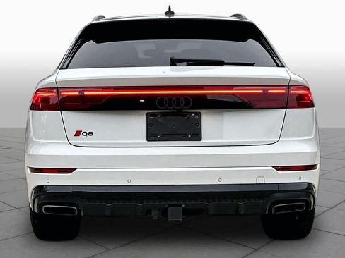 Used 2024 Audi Q8 Premium Plus AWD/4WD image 5