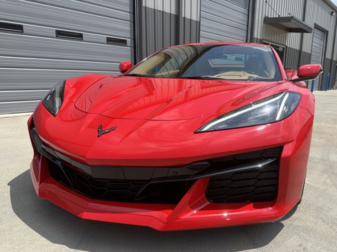 Used 2023 Chevrolet Corvette Z06 RWD image 19
