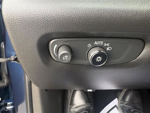 Used 2023 Chevrolet Traverse LT w/ LPO, Floor Liner Package AWD/4WD image 23