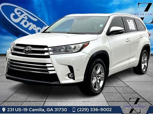 Used 2019 Toyota Highlander Limited image 1