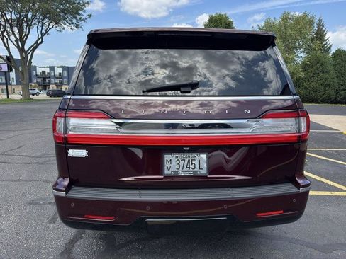 Used 2018 Lincoln Navigator L Reserve w/ Technology Package AWD/4WD image 4