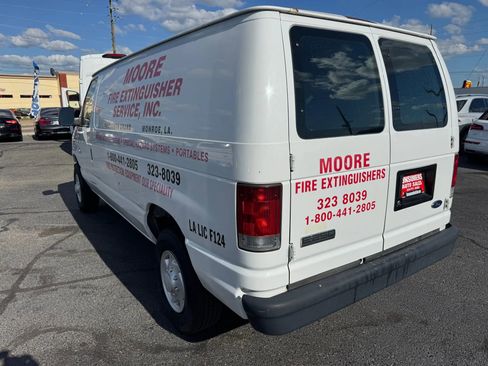 Used 2008 Ford E-250 and Econoline 250 image 2