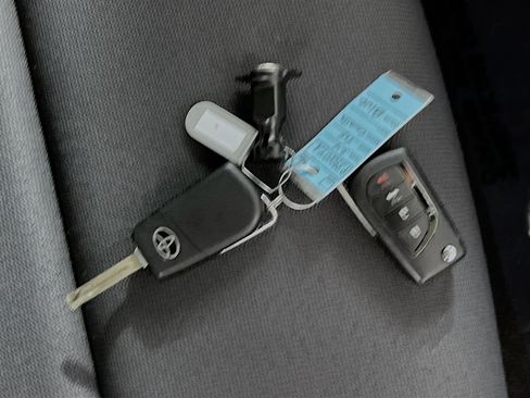 Used 2024 Toyota Corolla LE image 36