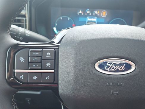 Used 2026 Ford F250 Lariat w/ Black Appearance Package AWD/4WD image 17