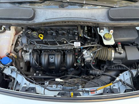 Used 2015 Ford Transit Connect XL image 16