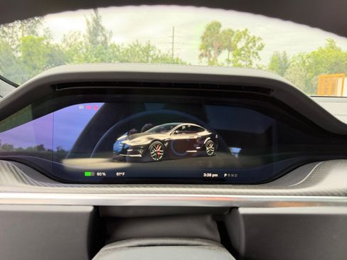 Used 2024 Tesla Model S Plaid image 10