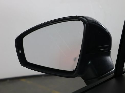Used 2024 Volkswagen Tiguan SE R-Line FWD image 42