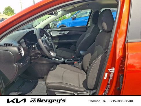 Used 2023 Kia Forte LXS FWD image 16