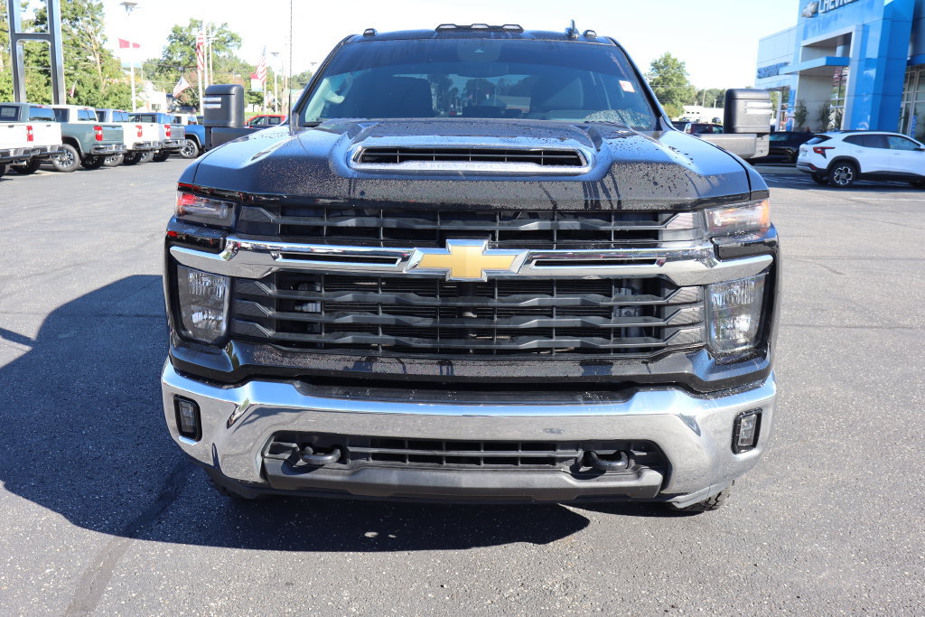 Used 2026 Chevrolet Silverado 3500 LT AWD/4WD image 26