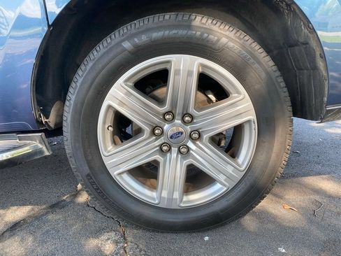 Used 2019 Ford Expedition Max XLT w/ Equipment Group 202A AWD/4WD image 32
