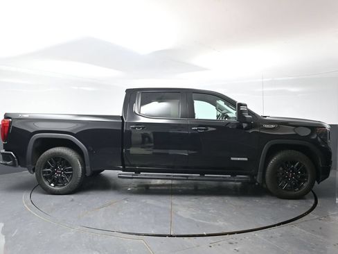 Used 2023 GMC Sierra 1500 Elevation w/ Preferred Package AWD/4WD image 3