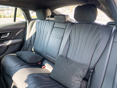 Used 2022 Mercedes-Benz EQS 450+ Sedan image 22