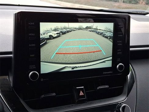 Certified 2022 Toyota Corolla Cross LE image 17