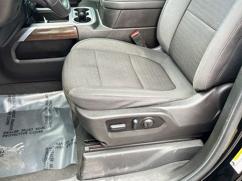 Used 2022 Chevrolet Silverado 1500 RST AWD/4WD image 18