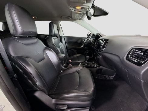 Used 2018 Jeep Compass Limited AWD/4WD image 26