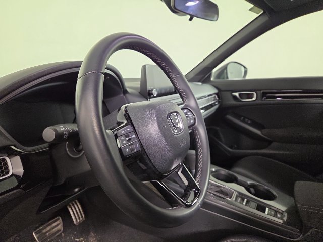 Used 2025 Honda Civic Sport image 16