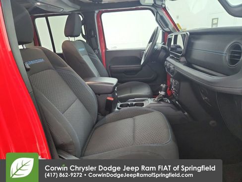 Used 2024 Jeep Wrangler Unlimited Rubicon 4xe image 32