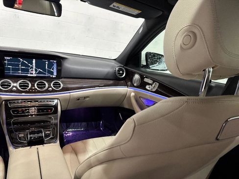 Used 2019 Mercedes-Benz E 300 image 55