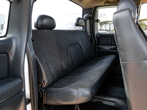 Used 2000 Chevrolet Silverado 1500 4x4 Extended Cab w/ Firm Ride Suspension Pkg image 26