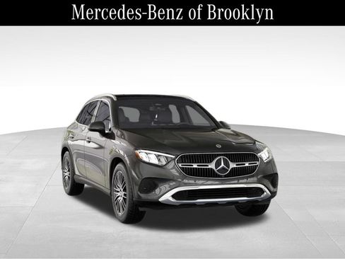 Certified 2025 Mercedes-Benz GLC 300 4MATIC image 9
