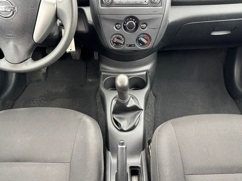Used 2015 Nissan Versa S image 19