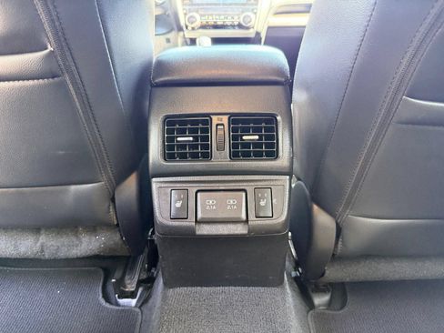 Used 2019 Subaru Legacy 2.5i Limited AWD/4WD image 31