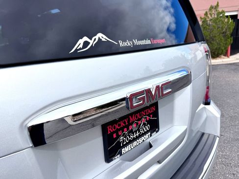 Used 2019 GMC Yukon Denali w/ Open Road Package AWD/4WD image 9