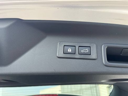 Used 2026 Subaru Forester Premium AWD/4WD image 33