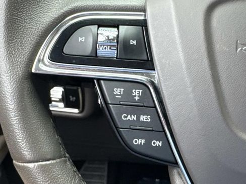 Certified 2023 Lincoln Nautilus AWD w/ Premium Package image 26