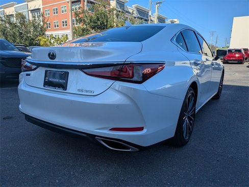 Used 2023 Lexus ES 350 w/ Premium Package image 3