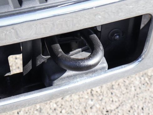 Used 2015 Ford F550 2WD Regular Cab Super Duty image 37