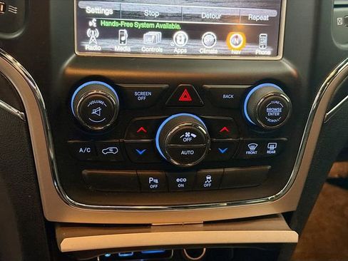 Used 2015 Jeep Grand Cherokee Limited image 16