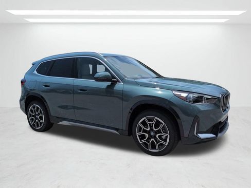 New 2026 BMW X1 xDrive28i w/ Technology Package AWD/4WD image 2