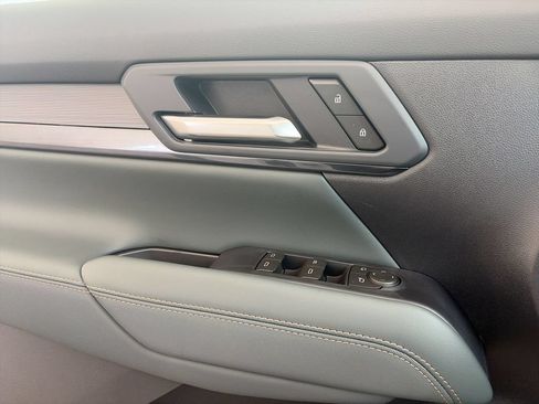 New 2026 GMC Terrain AT4 w/ Technology Package II AWD/4WD image 28