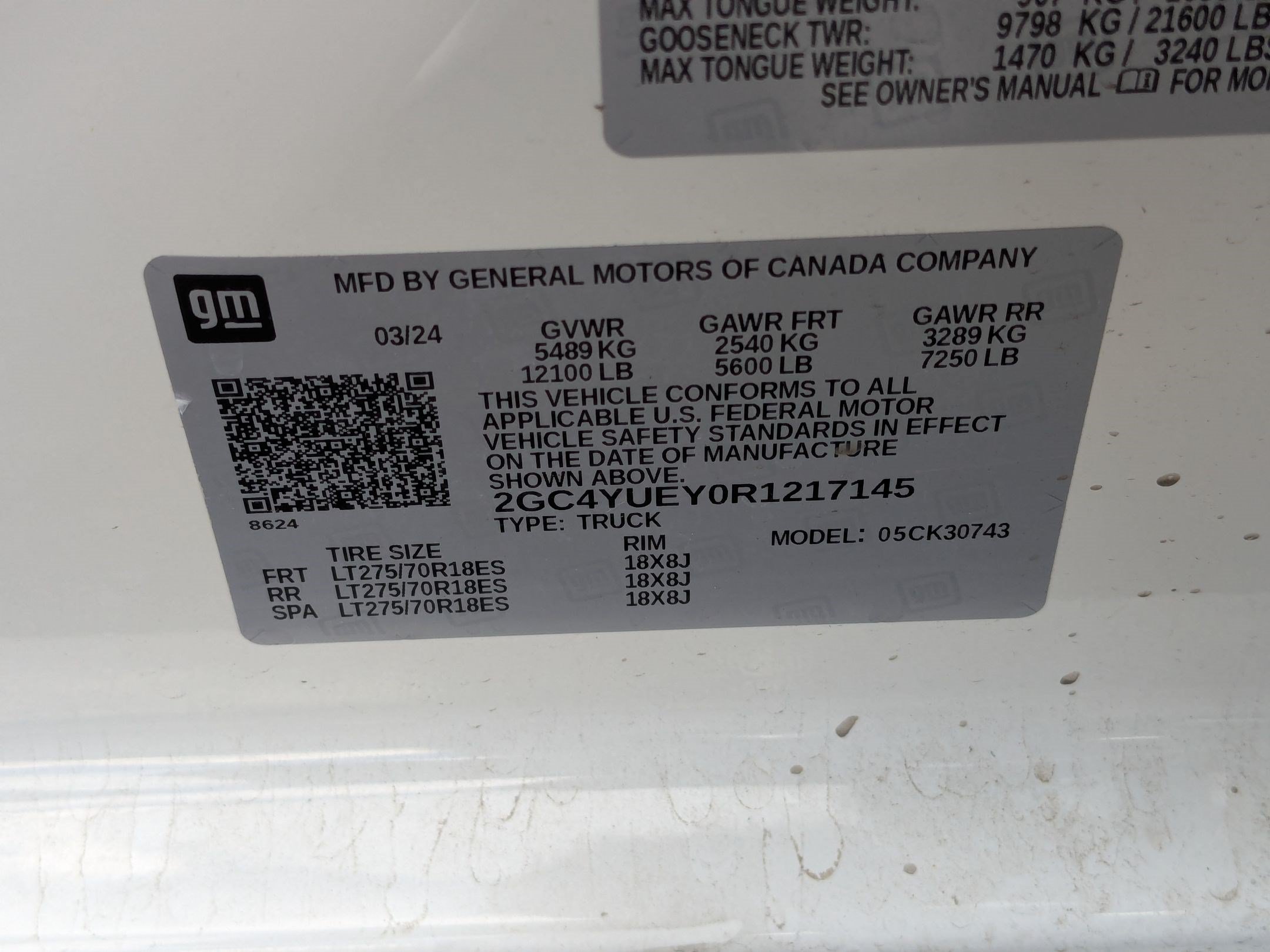 Used 2024 Chevrolet Silverado 3500 LTZ w/ LTZ Plus Package AWD/4WD image 34