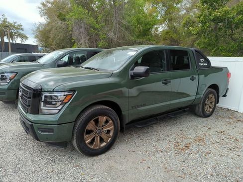 Certified 2024 Nissan Titan SV w/ SV Bronze Edition Package image 3