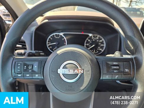Used 2023 Nissan Rogue S image 23
