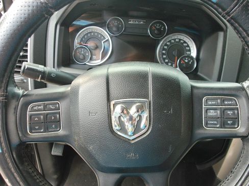 Used 2016 RAM 1500 Lone Star RWD image 16