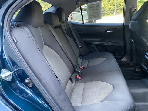 Used 2021 Toyota Camry LE FWD image 33