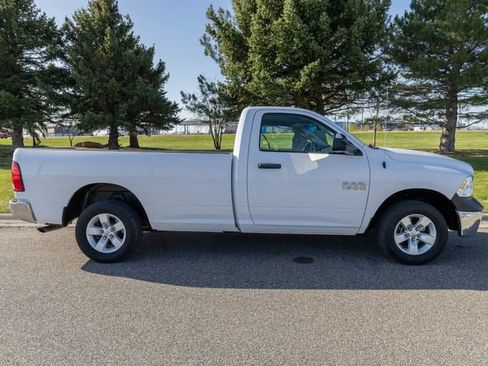 Used 2015 RAM 1500 Tradesman w/ Power & Remote Entry Group AWD/4WD image 4