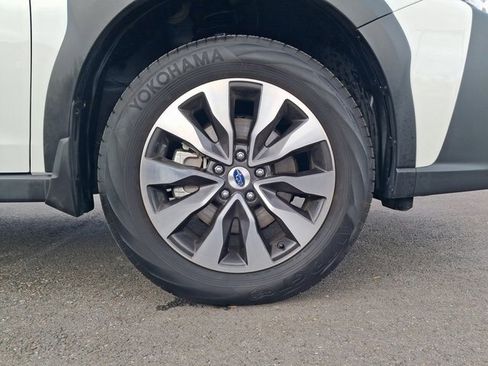 Certified 2025 Subaru Outback Limited image 10