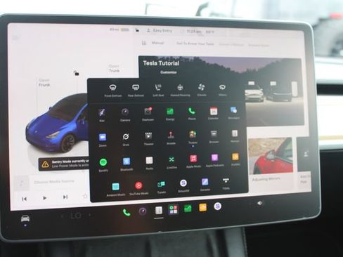 Used 2023 Tesla Model Y Long Range AWD/4WD image 20