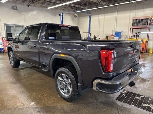 New 2026 GMC Sierra 2500 SLE w/ Preferred Package AWD/4WD image 4