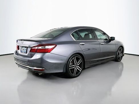 Used 2016 Honda Accord Sport image 8